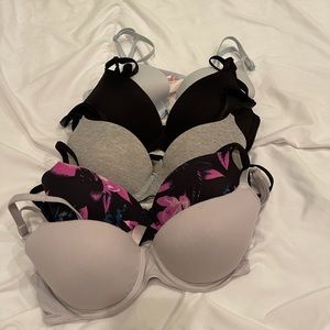5 USED VICTORIA SECRET BRAS